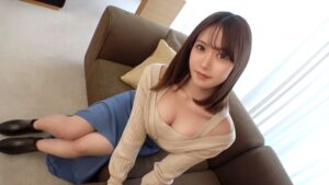 騎乗位中に見せる顔がエロカワ！！！立ちバックでの高速ピストンは耐えられなかったようで激イキ！！！