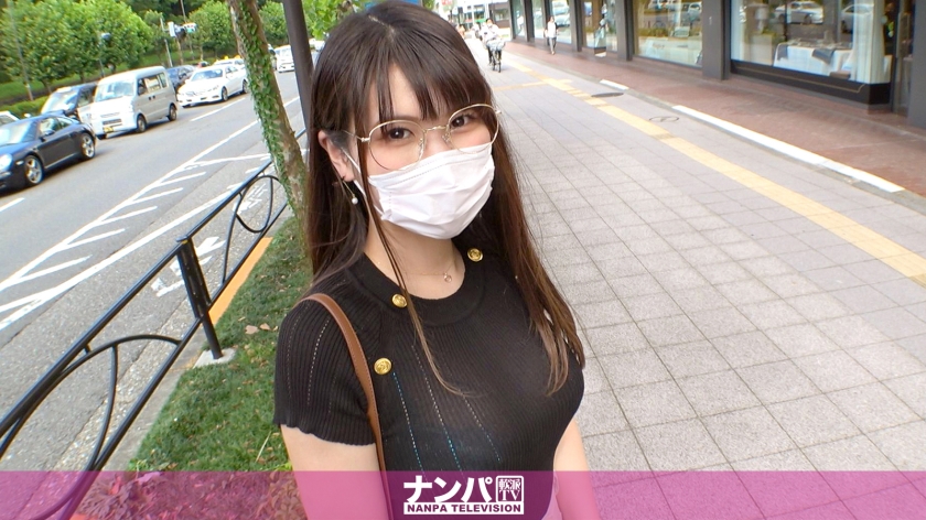 禁断のOL！巨乳なボディに異常なまでに喰いかかります！